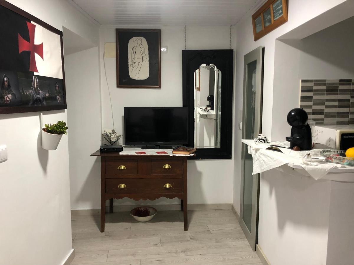 Villa Pe Do Castelo Casinha - Pet Friendly & Garage à Tomar Extérieur photo